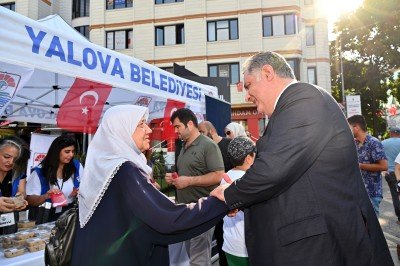 BAŞKAN GÜREL’DEN AŞURE İKRAMI